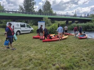 kayak queen bus 1